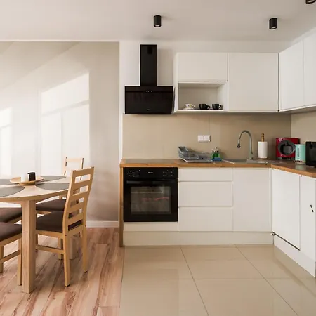 Ogrod Saski Charming By Bookinghost